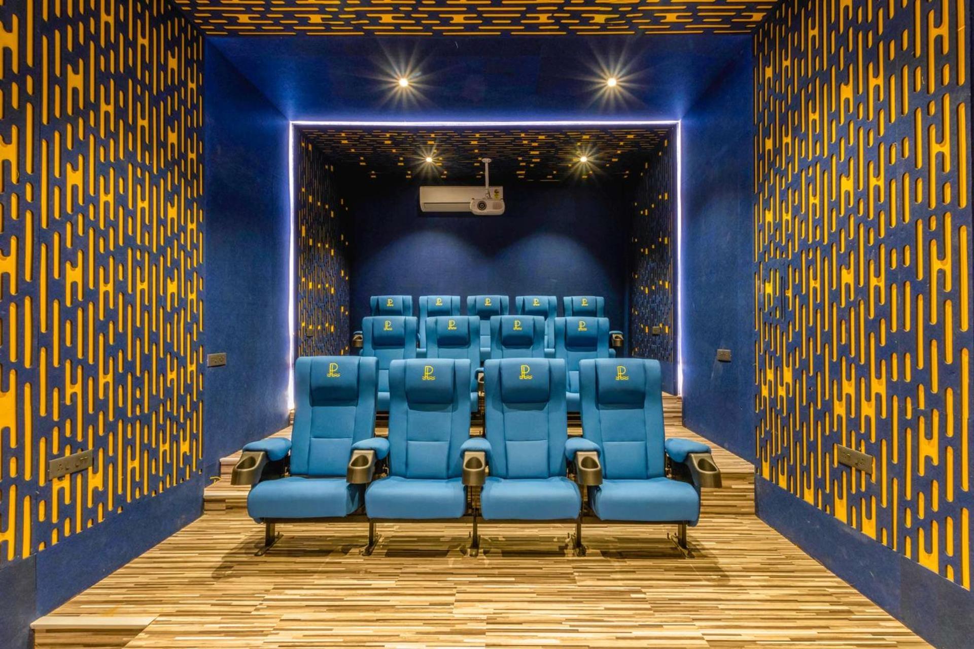 Pearl Lakeview Mansion By Stayvista - Lakeside Villa With Infinity Pool, Jacuzzi, In-House Theatre & Games Room Igatpuri Dış mekan fotoğraf