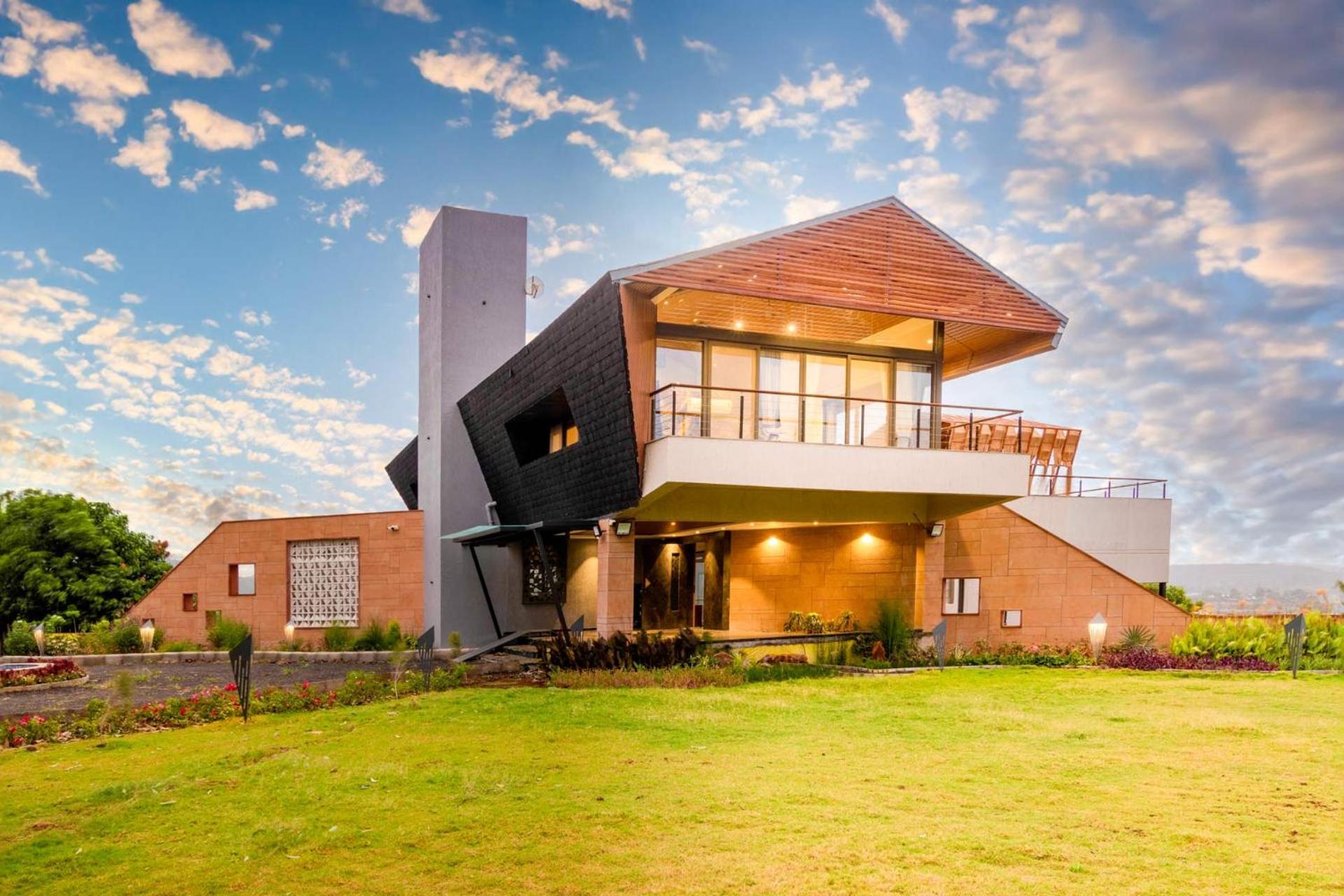Pearl Lakeview Mansion By Stayvista - Lakeside Villa With Infinity Pool, Jacuzzi, In-House Theatre & Games Room Igatpuri Dış mekan fotoğraf