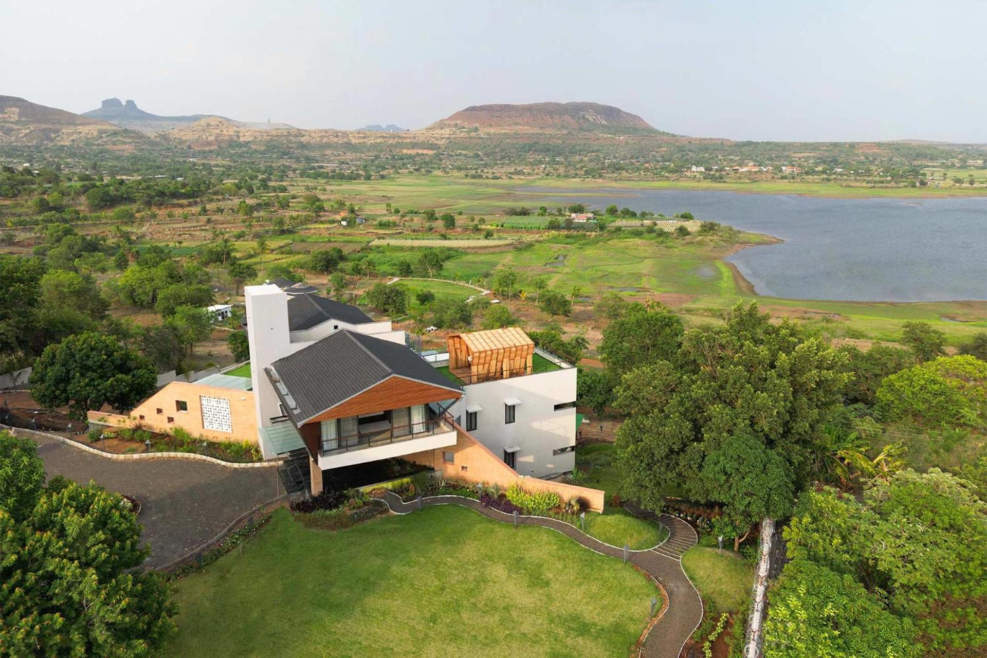 Pearl Lakeview Mansion By Stayvista - Lakeside Villa With Infinity Pool, Jacuzzi, In-House Theatre & Games Room Igatpuri Dış mekan fotoğraf